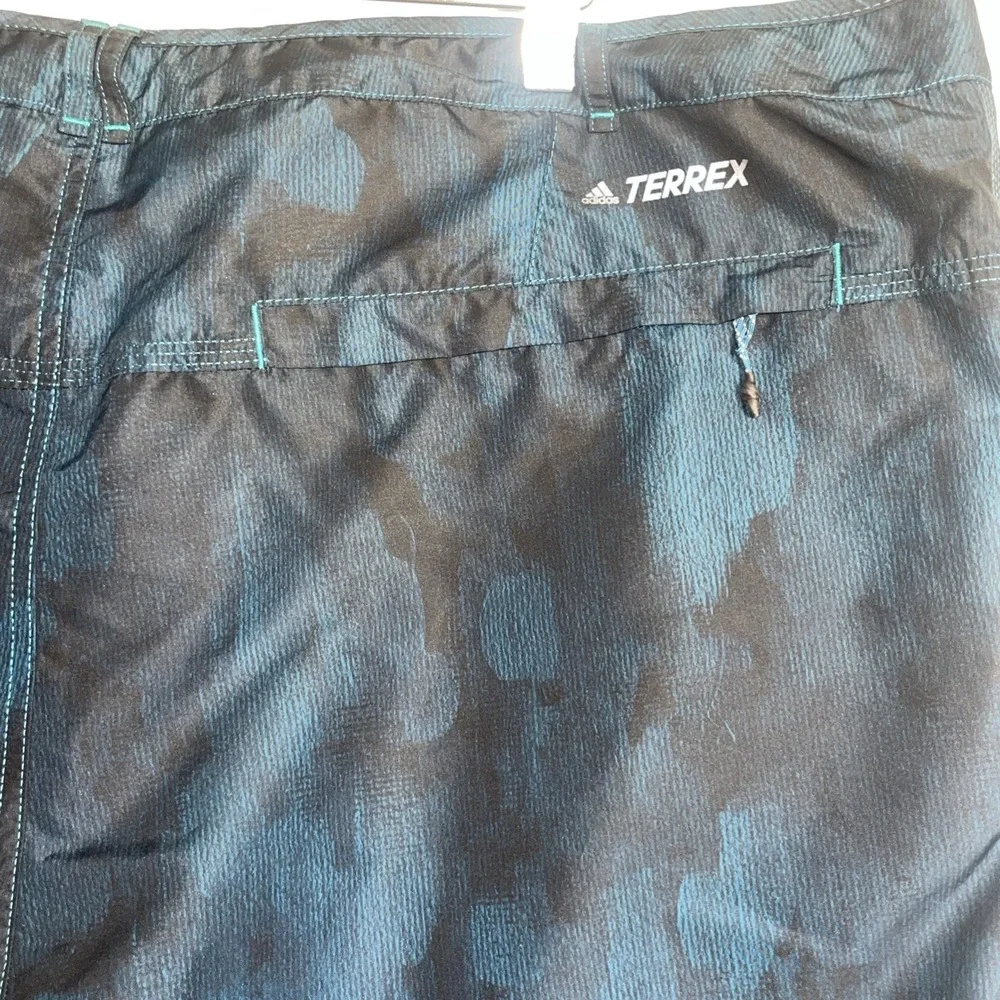 Adidas Board Shorts Terrex Parley Lotus Camo Outdoor 2XL Blue‎ Black Performance